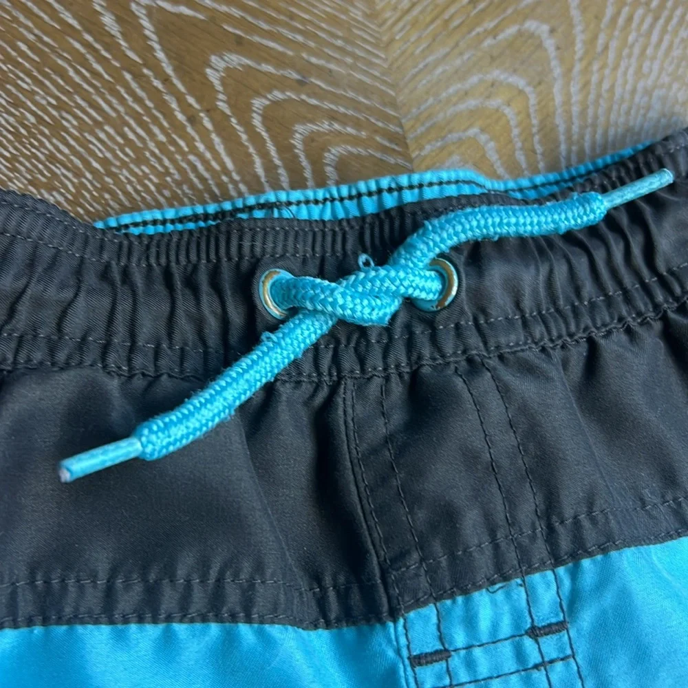 CAT & JACK Set of Two Little Boy Swim Shorts XS & S